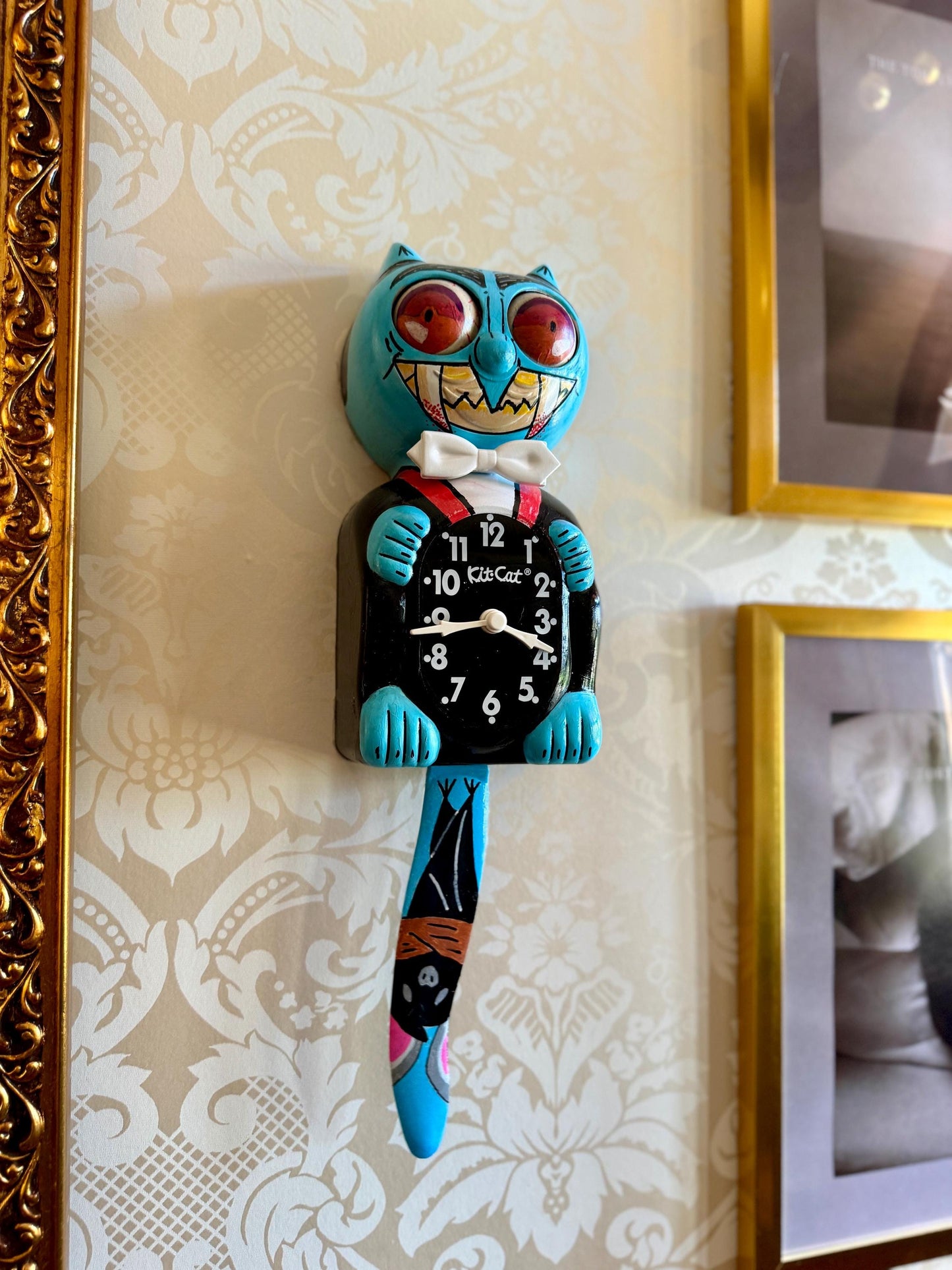 Dracula - Kit Cat Klock