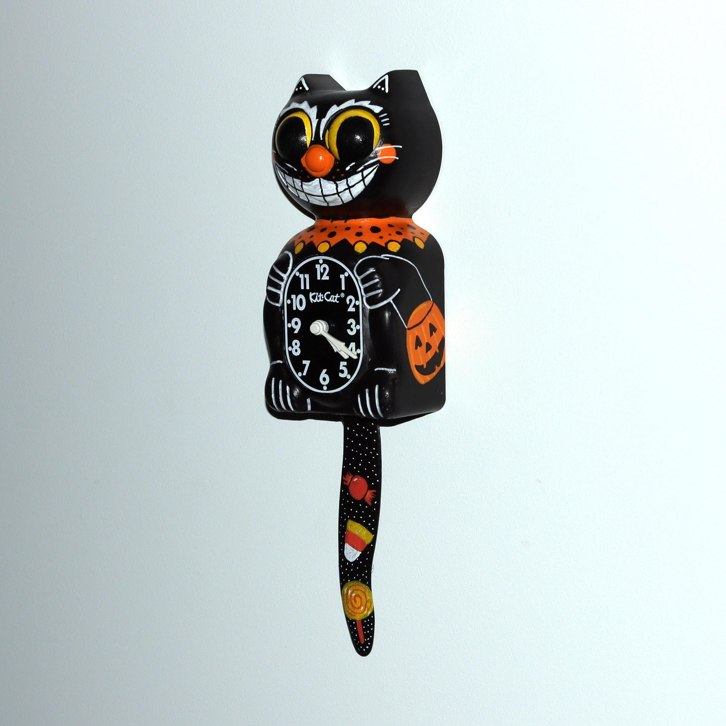 Halloween Themed Kit Cat Klock