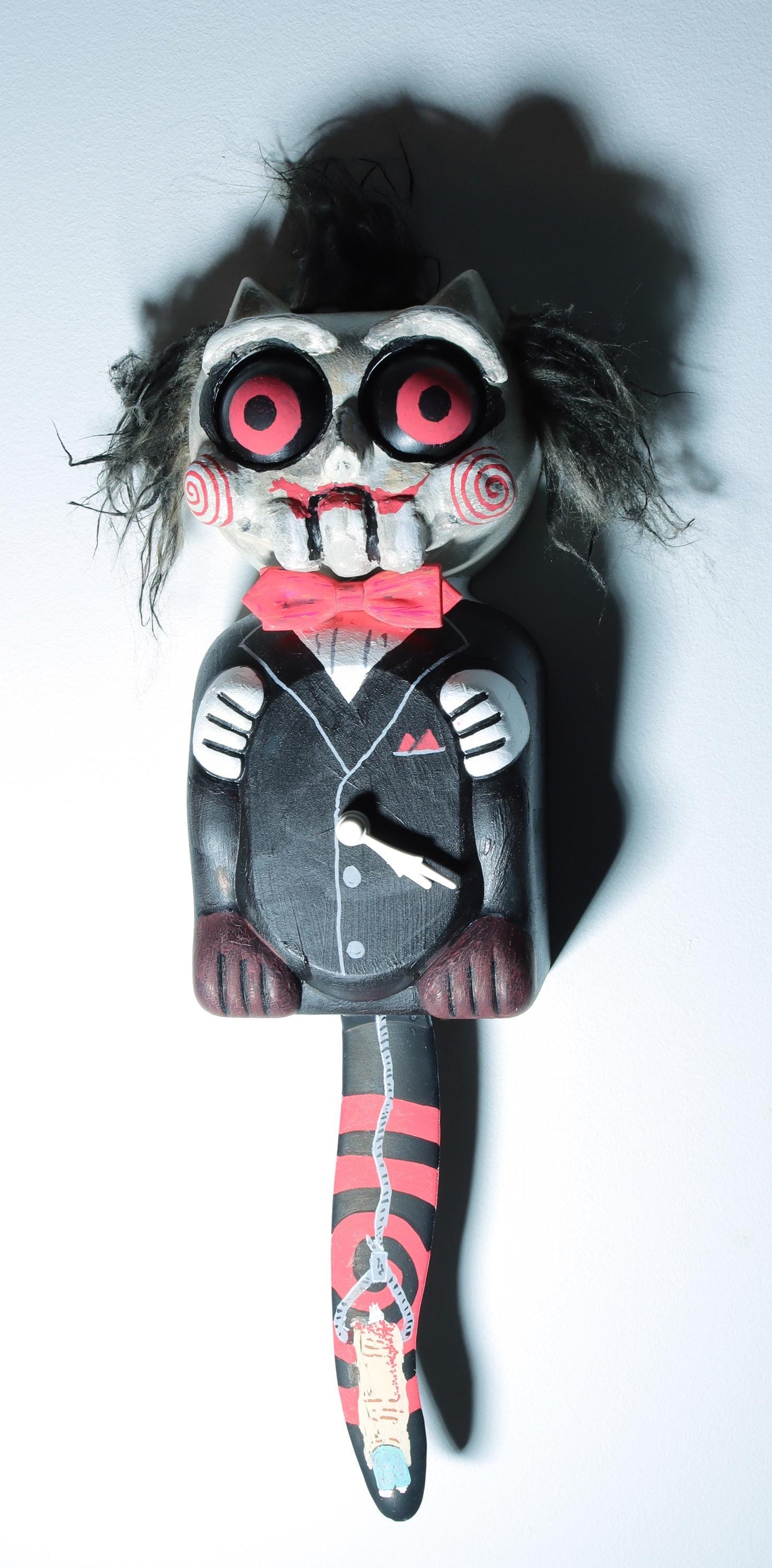 Billy the Puppet (Saw) - Kit Cat Klock