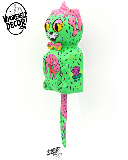 Sweet Tooth - Kit Cat Klock - Whoreable Decor